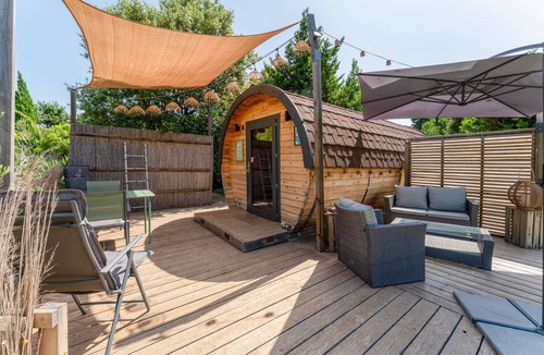 Jonquieres House | Unique 'Prestige Barrel' Cottage with Private Pool, Wi-Fi, and Air Conditioning