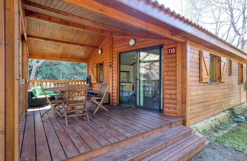 Sollies-Toucas Ski Chalet | Vacancéole Sun Hols Les Cottages Varois