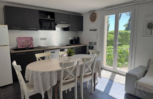 Saint-Nazaire-de-Pezan Cottage | Vacation rental 20 minutes from the sea between Nîmes and Montpellier