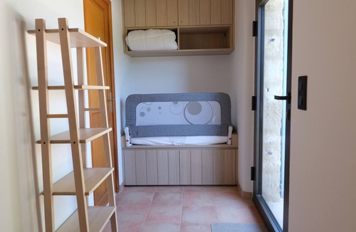 Robion Villa | Vacation rental house with pool ROBION LS2-326