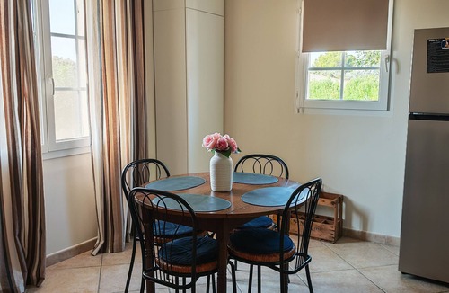 Aureille House | Vacation rental in the Alpilles in Provence. Ideal for business travelers