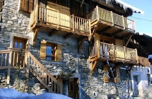 Valmorel Ski Chalet | Valmorel: relaxing beautiful barn character with fireplace stone + wood