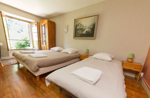 Venosc House | Venosc Chalet and garden character for 9 to 12 people