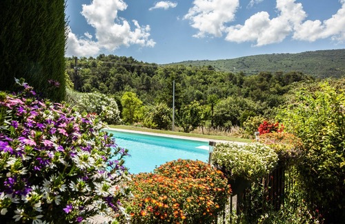 Bonnieux Apartment | Very beautiful gîte with swimming pool in the heart of the Luberon, in the village of Bonnieux