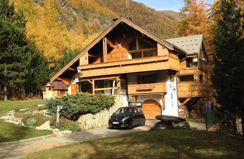 Abries Ski Chalet | Very beautiful, spacious, comfortable chalet well oriented, facing south with garden.