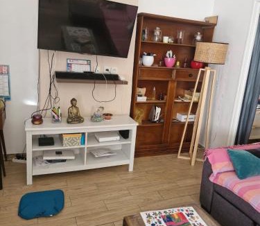 Baille Apartment | Vieux Port 10 min away, beach 30 min by bus