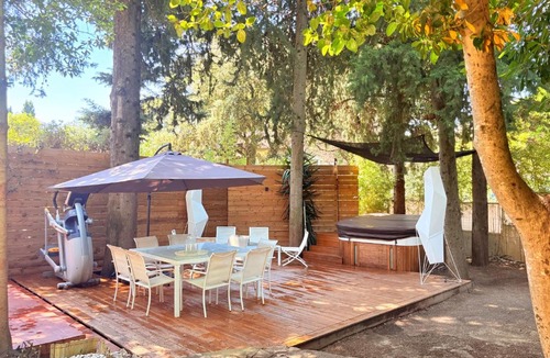 Figuerolles Villa | Villa 3ch 6pers climatisée avec jacuzzi jardin 3 terrasses Montpellier centre ville 12 mn des plages
