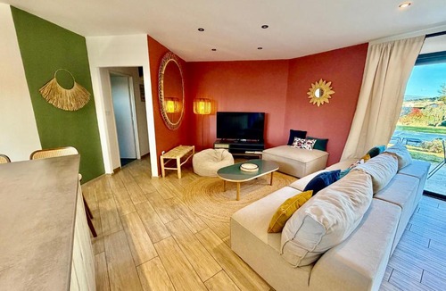 Vallon-Pont-d'Arc Villa | Villa 5 étoiles, 9p, 4ch, piscine chauffée d'avril à octobre inclus 'CASA FAMILIA'