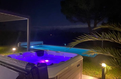 Upie Villa | Villa at the foot of the Vercors, with a private pool and hot tub