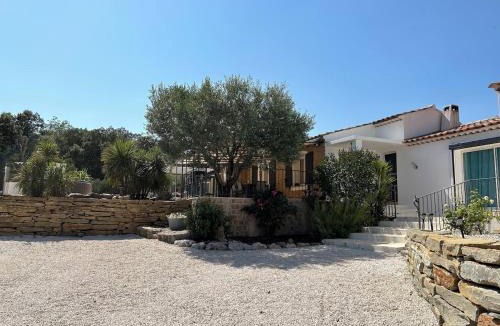Neoules House | VILLA AVEC PISCINE