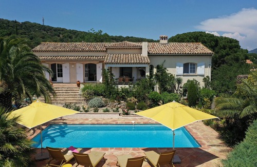 Sainte-Maxime Villa | Villa Azurine – Luxury holiday villa in Sainte-Maxime with sea view