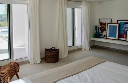 Biot Villa | Villa Biot Summary: E