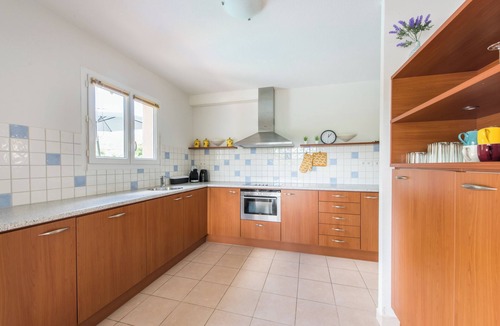 Vallon-Pont-d'Arc Villa | Villa Bonne Vie for 10 people with private pool