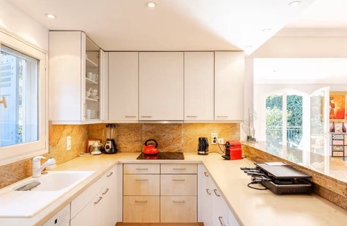 Le Cannet House | Villa Cannoise, Air-conditioned, Spacious, Sea view