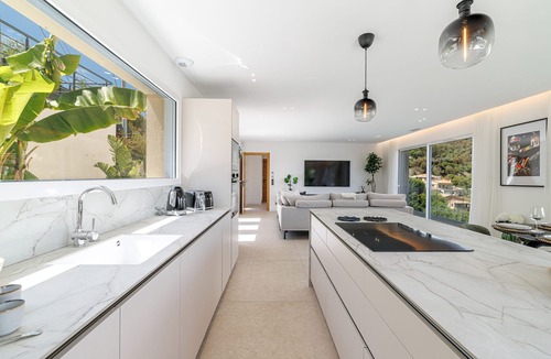 Les Termes Villa | Villa Cassandre — Contemporary villa with private pool in Mandelieu