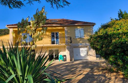 Tresques Villa | Villa Chantebise, calme et élégance avec piscine privée