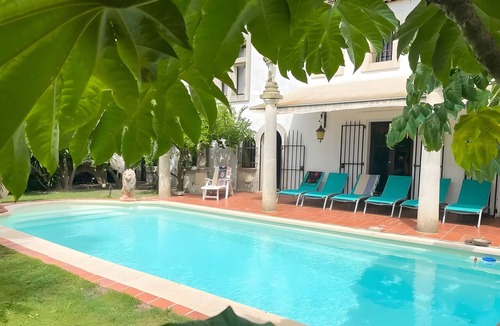 Tarascon Villa | Villa 'Chateau Margarido' with Private Pool, Wi-Fi and Air Conditioning