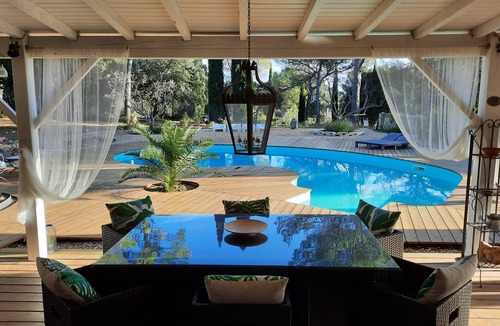 Uchaux Villa | Villa Climatisée Avec Piscine en Provence