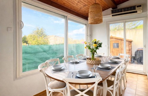 Sanary-sur-Mer Villa | Villa Constance - Paisible avec Piscine Privée