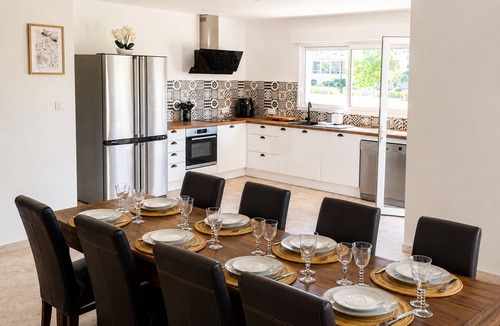 Saint-Gilles Villa | Villa d'Exception avec Piscine - Comfort & Sun