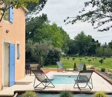 Eygalieres Apartment | VILLA DE LA ROQUE II - Loft