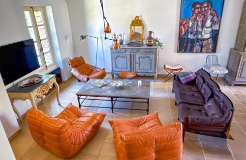 Gordes House | Villa de vacances à Gordes avec piscine partagée, La Bastide de Léa