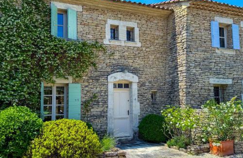 Gordes House | Villa de vacances à Gordes avec piscine partagée, La Bastide de Léa
