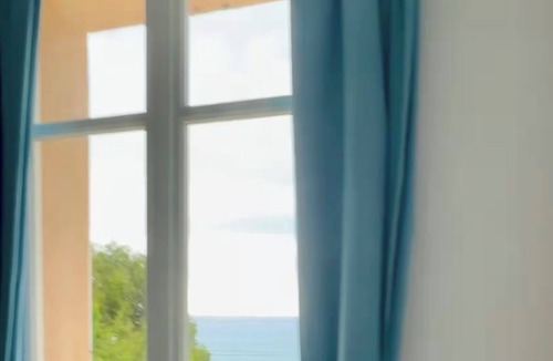 California - Pezou Villa | Villa Eden Sea Cannes: 2-Bedroom Apartment with Terrace and Ocean View