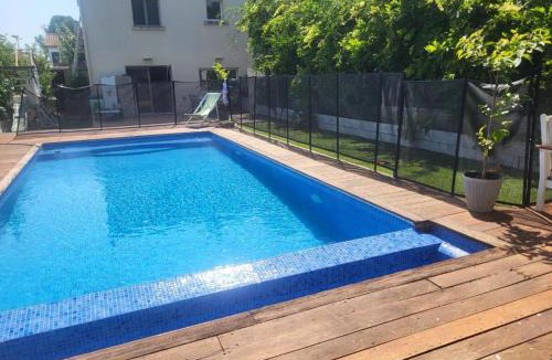 Lattes House | Villa familiale spacieuse avec piscine et climatisation à 10 minutes des plages