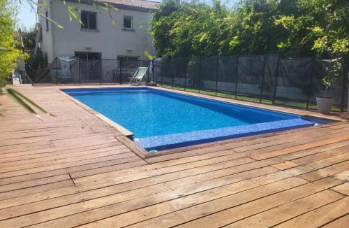 Lattes House | Villa familiale spacieuse avec piscine et climatisation à 10 minutes des plages