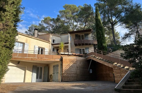 Montferrier-sur-Lez House | Villa for rent 3bed 3bath, sleeps 6, pool. Mid-June/mid-September. Montferrier