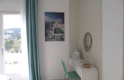 Antibes Villa | Villa French Riviera Antibes, sea view, calm, Mediterranean garden
