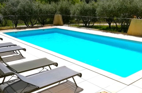 Le Barroux House | Villa Garance with air conditioning (bedroom, living room, and kitchen)