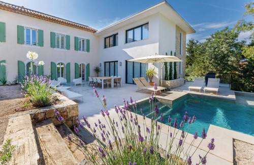 Riou - Petit Juas - Av de Grasse Villa | Villa in Cannes with 5 bedrooms sleeps 10