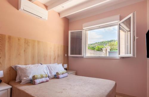 Callian House | Villa in Cannes with Heated Pool & Boat Trips