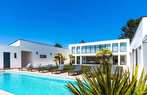 Aix-en-Provence Villa | Villa Karma 10 pers - Private pool - Aix-en-Provence - 5 bedrooms - 4 bathrooms