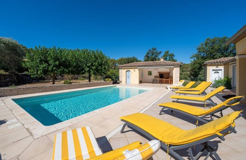 Flayosc Villa | Villa "La Bastide au Soleil" with Private Pool, Wi-Fi, and Air Conditioning