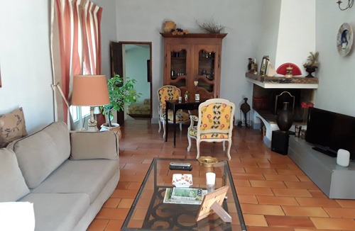 Ventabren Villa | Villa 'La Chamade' with Private Pool, Private Terrace and Wi-Fi