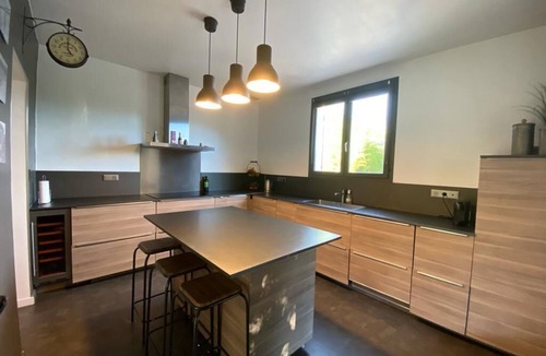 La Colle-sur-Loup Villa | Villa La Colle-St Paul14 pax - 6 bedrooms - 4 bathrooms