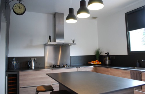 La Colle-sur-Loup Villa | Villa La Colle-St Paul14 pax - 6 bedrooms - 4 bathrooms