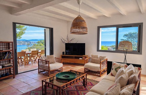 Giens Villa | Villa La Sarrazine - Port of Niel - Sea view