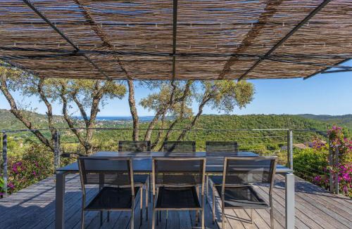 Bormes-Les-Mimosas Villa | Villa Le Pas de Courtin by Interhome