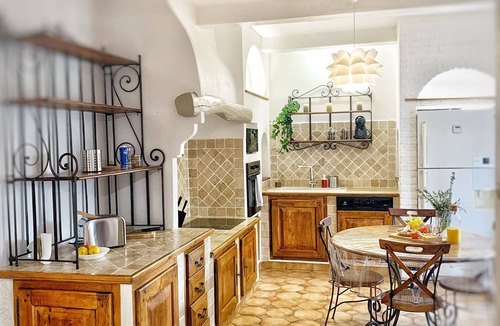 Bandol Villa | Villa Lempereur, Maison de Campagne Entre Sanary-sur-mer et Bandol