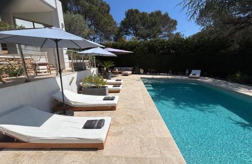 Boulouris-sur-Mer Villa | Villa "LES ALIZES" Côté jardin - Bord de mer