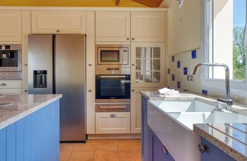 Landevieille Villa | Villa Les Hauts Du Lac : 15 pax, Pool, Spa, Pétanque & Lake