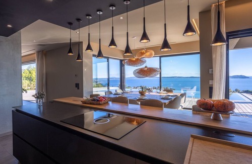 Carqueiranne Villa | VILLA M-HOUSE