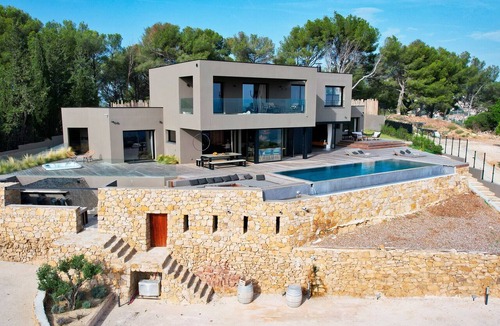 Carqueiranne Villa | VILLA M-HOUSE