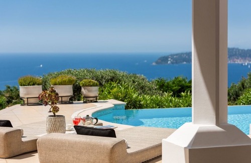 Port Hercule Villa | VILLA MONACO - Only 3 minutes from Monaco with Butler, Private Chef & Waiter