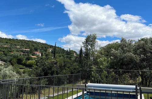 Anduze Villa | Villa'nduzienne, new villa in a quiet area, spacious and pleasant.