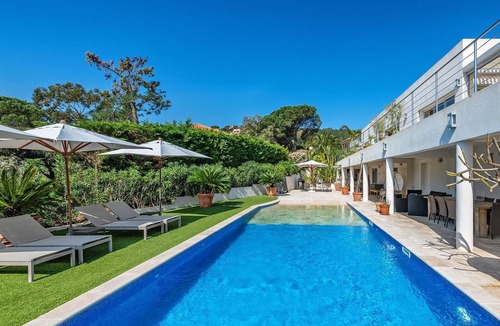 Les Issambres Villa | Villa Pitchoune: spacious 5-star property, swimming pool, sea and forest views